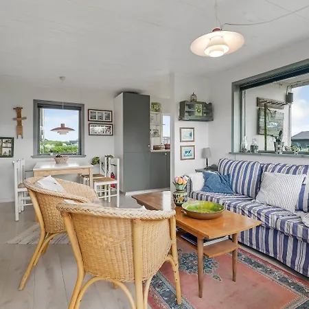 Taet Pa Vesterhavet Sj858 * Harboør