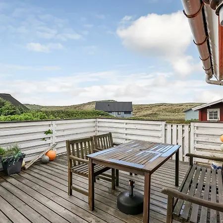 Taet Pa Vesterhavet Sj858 * Harboør